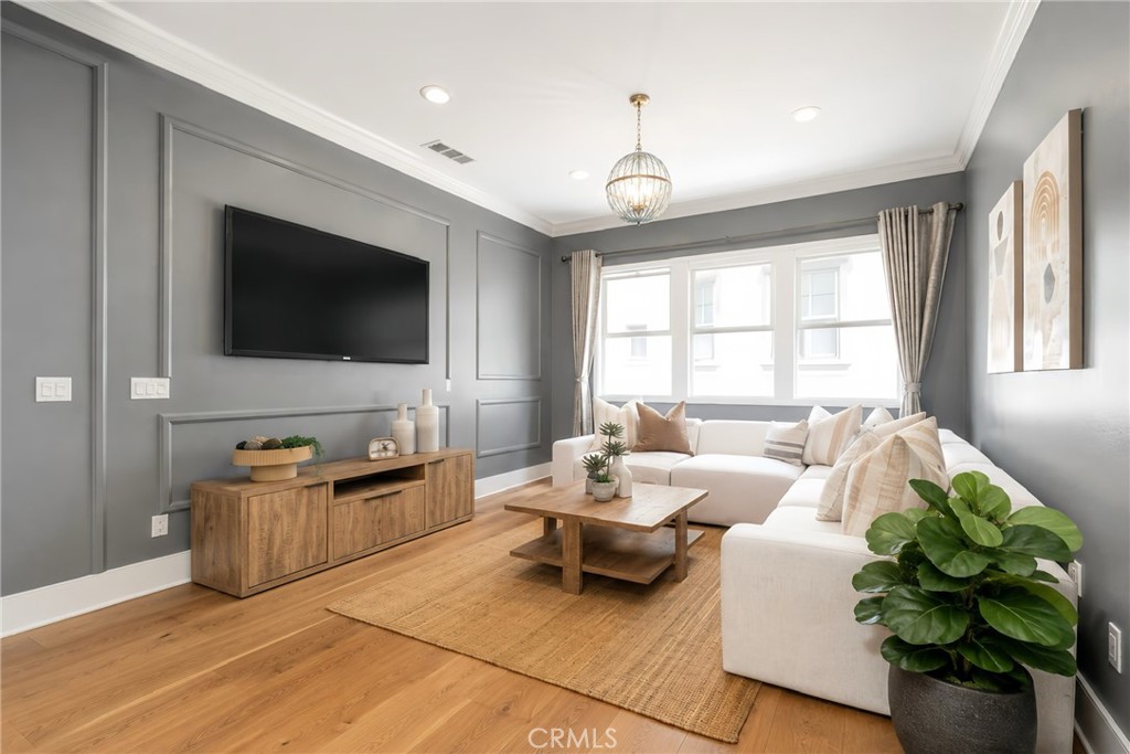 110 Perspective Property Photo 32