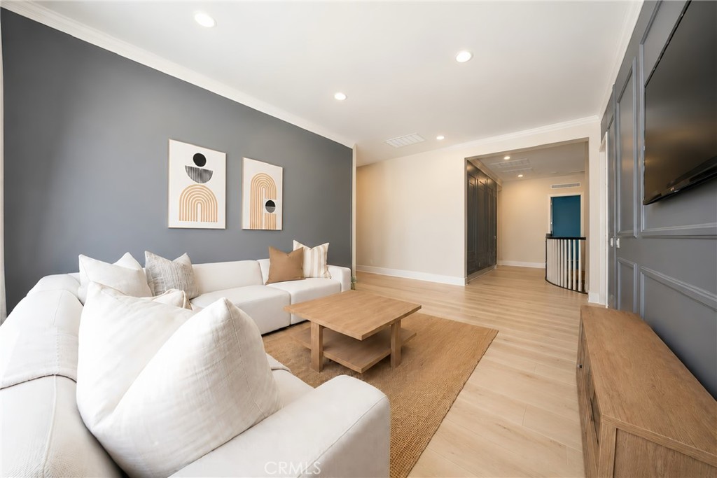 110 Perspective Property Photo 35
