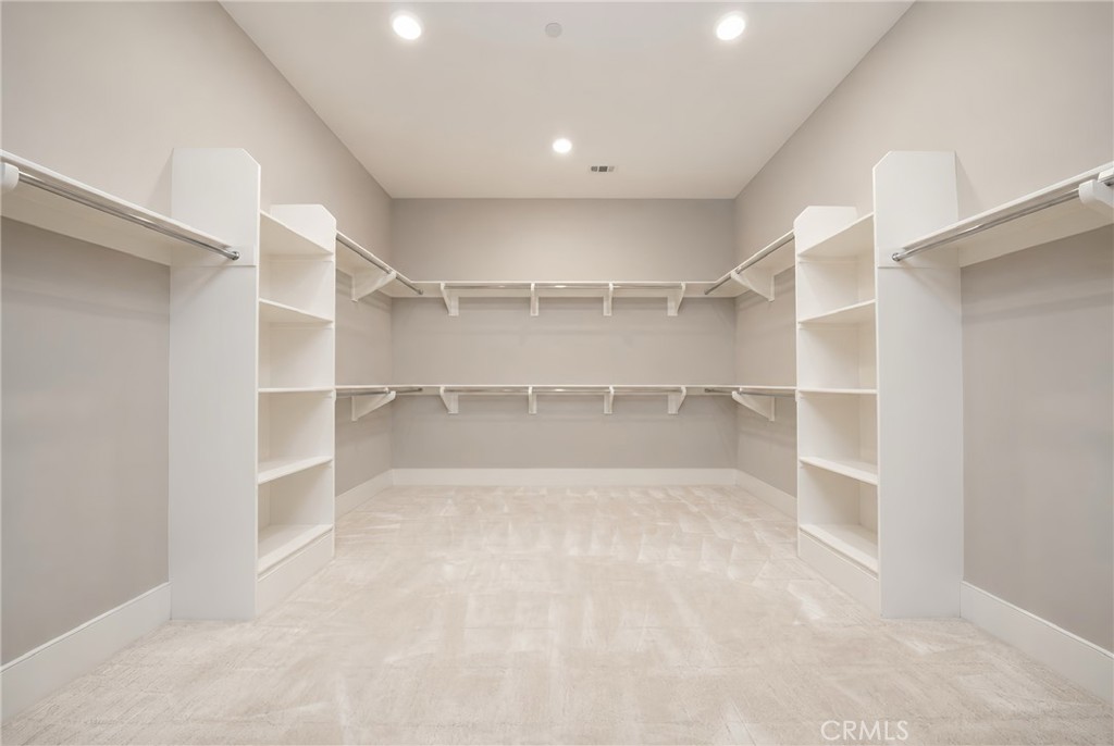 110 Perspective Property Photo 42
