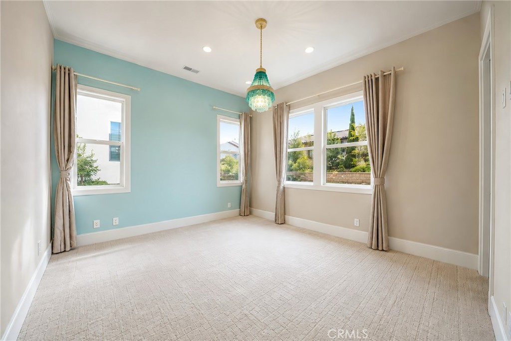 110 Perspective Property Photo 48