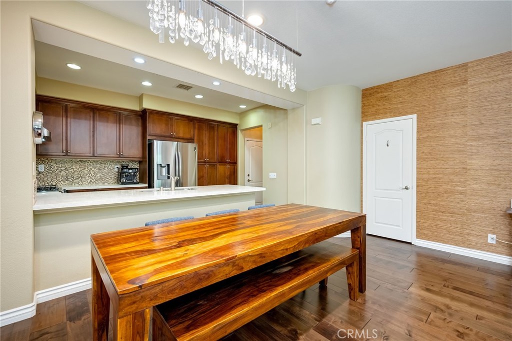 45 Iceberg Rose Property Photo 12