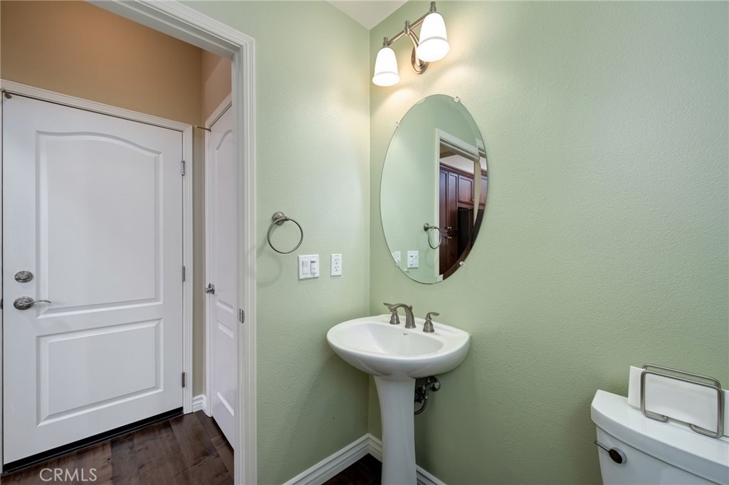45 Iceberg Rose Property Photo 17