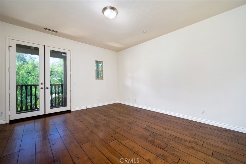 45 Iceberg Rose Property Photo 22