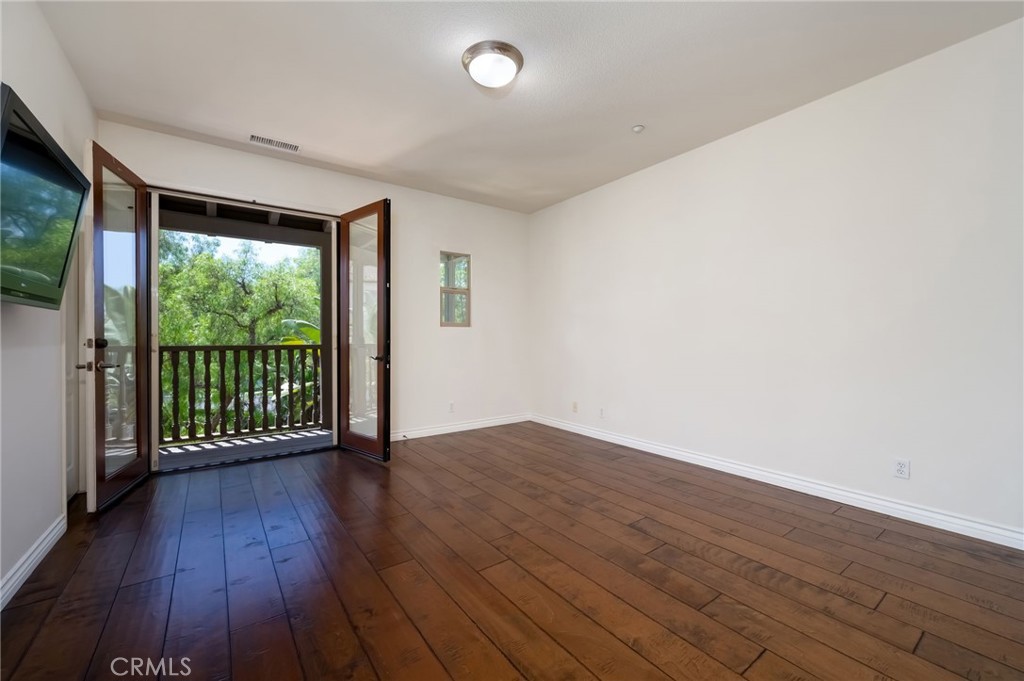 45 Iceberg Rose Property Photo 24