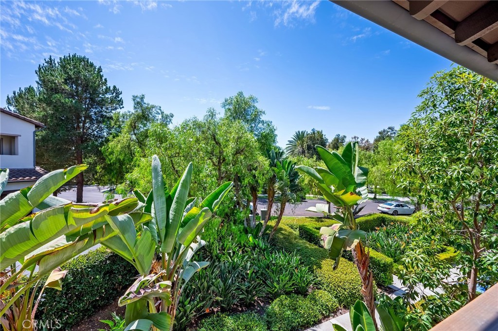 45 Iceberg Rose Property Photo 35