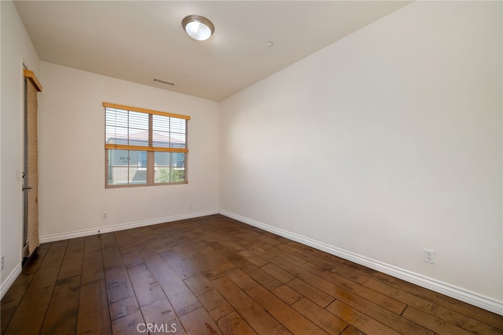 45 Iceberg Rose Property Photo 38