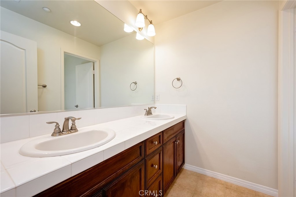 45 Iceberg Rose Property Photo 41