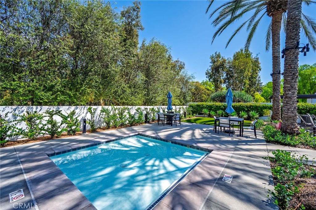45 Iceberg Rose Property Photo 51