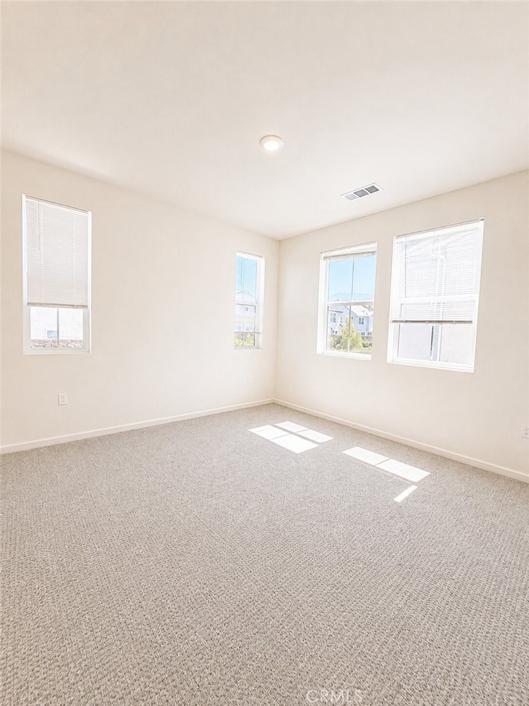 4069 Summer Way Property Photo 6