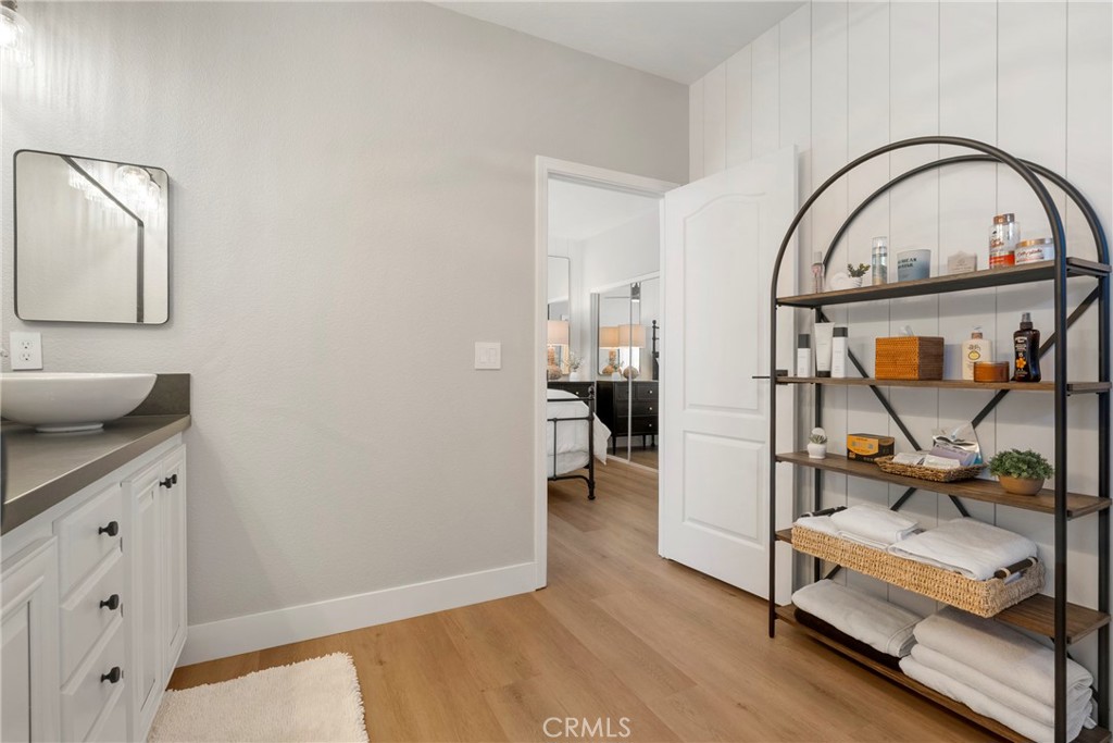 80 Huntington 606 Property Photo 17