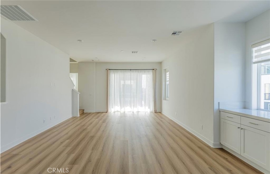 340 Tank Property Photo 6