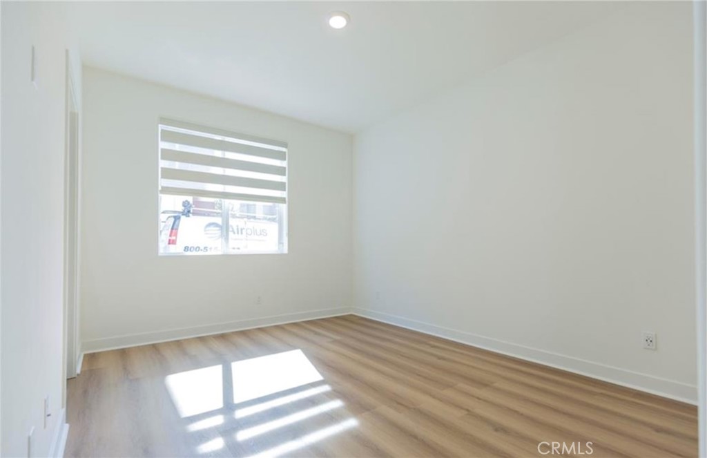 340 Tank Property Photo 15