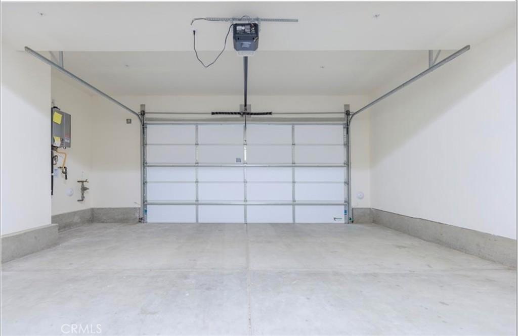 340 Tank Property Photo 34