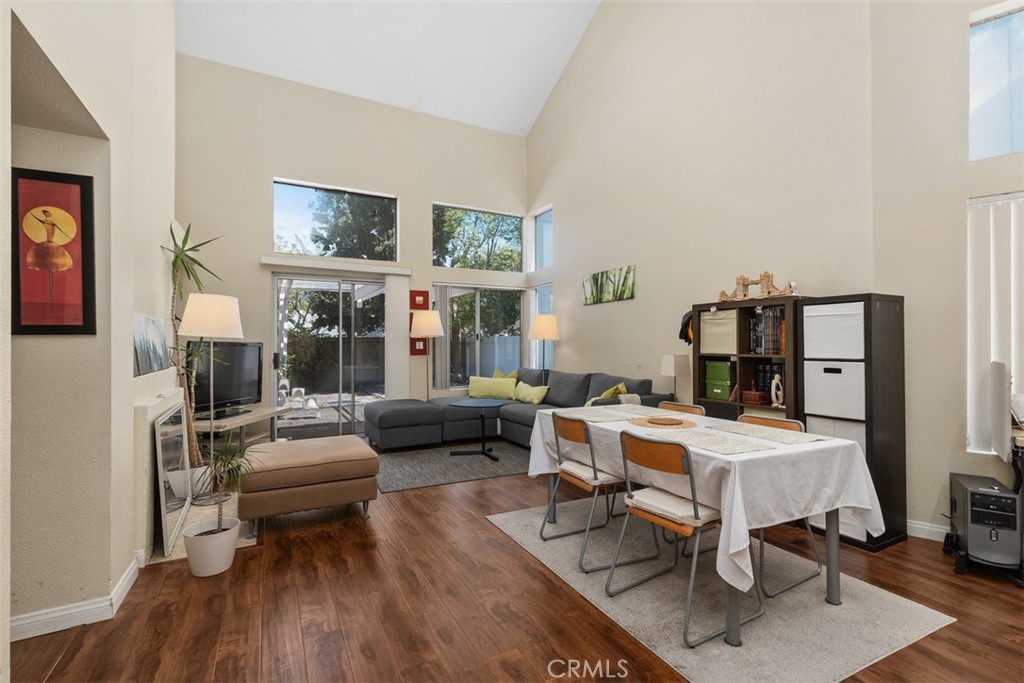 7 Del Perlatto Property Photo 3