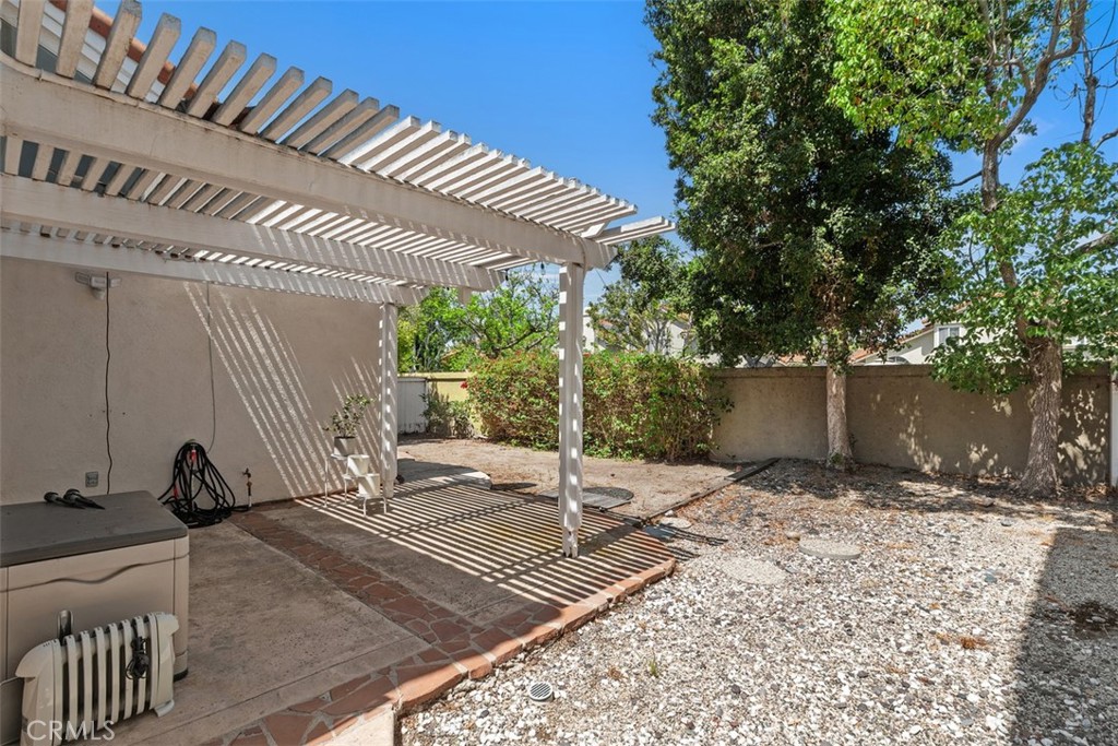 7 Del Perlatto Property Photo 15