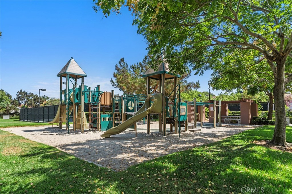 7 Del Perlatto Property Photo 23