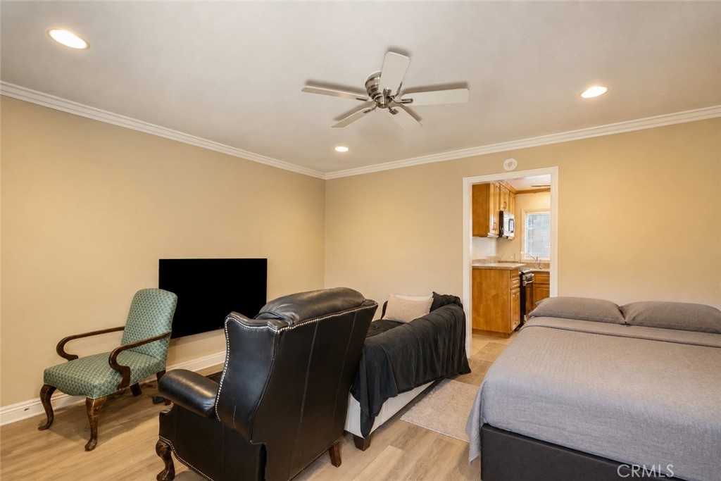 711 Huntington Property Photo 37