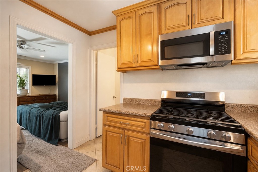 711 Huntington Property Photo 38