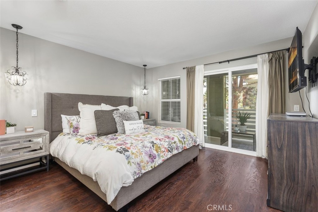 25 Platinum Property Photo 21