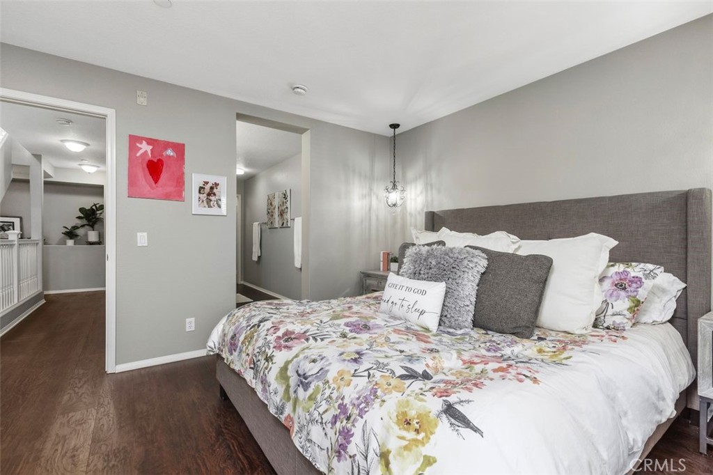 25 Platinum Property Photo 22