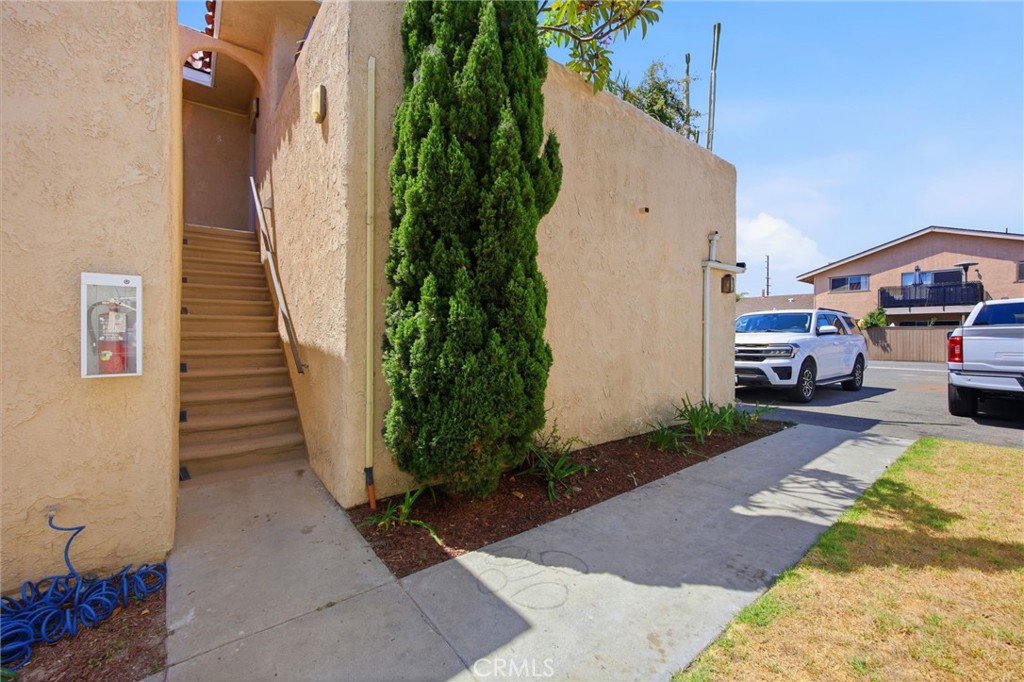 1501 Huntington Street Property Photo 4