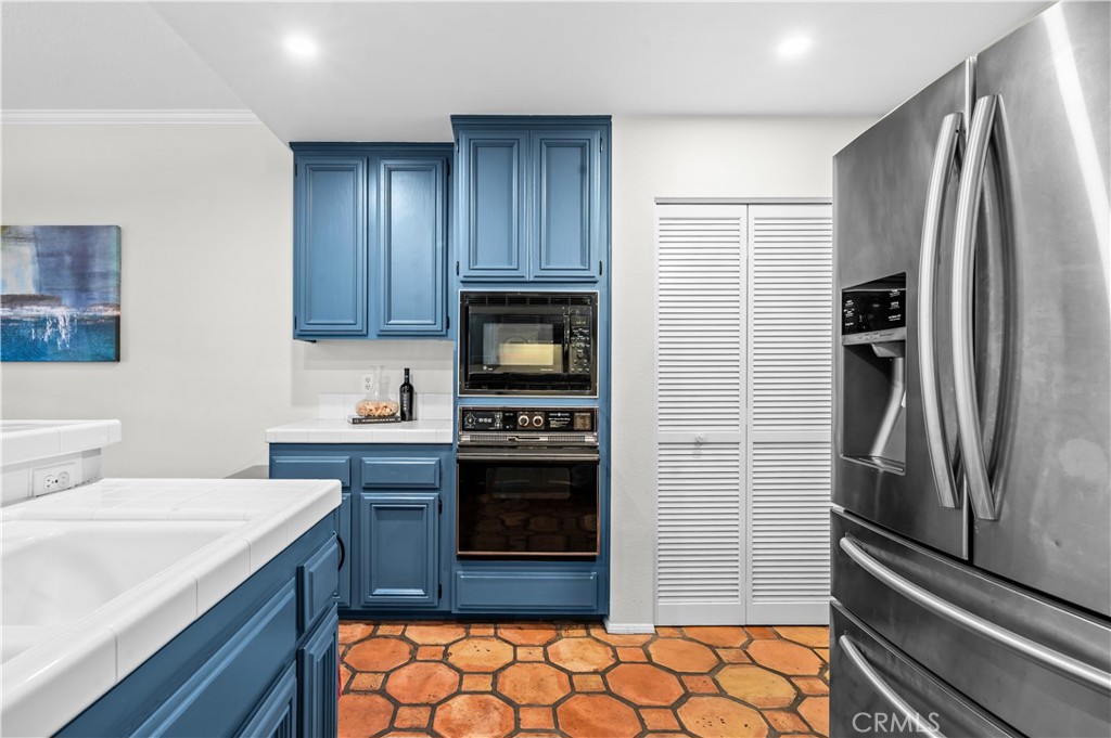 208 Calabria Court Property Photo 25