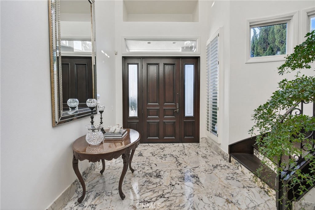 9 Gray Stone Way Property Photo 8