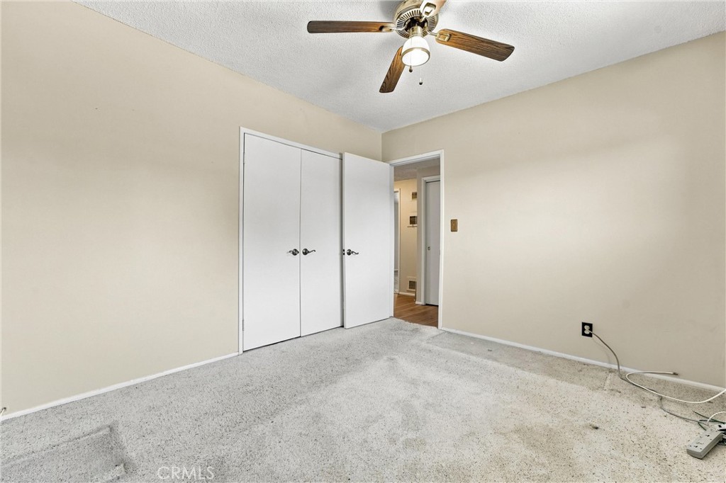220 Knox Place Property Photo 9