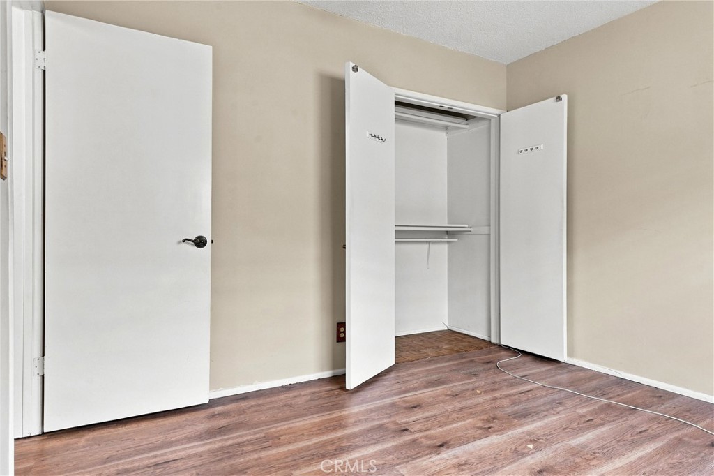 220 Knox Place Property Photo 12