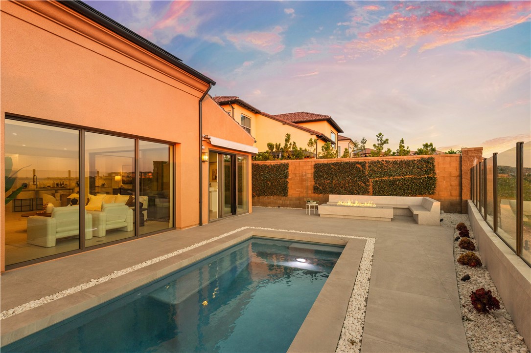 137 Trumpet Flower Property Photo 3