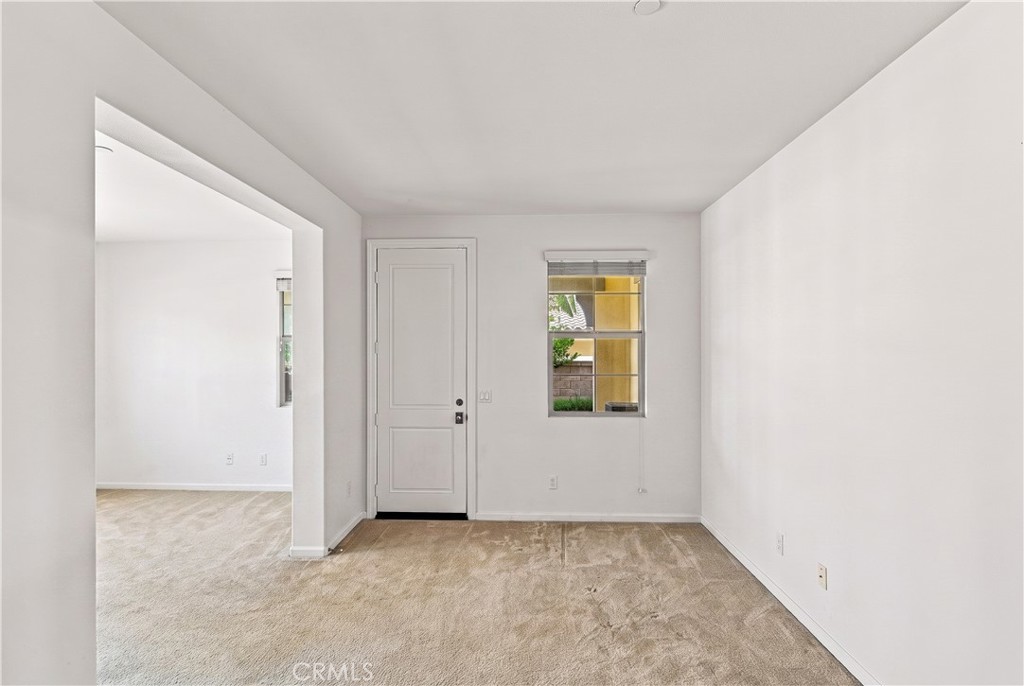 858 E Manresa Property Photo 19