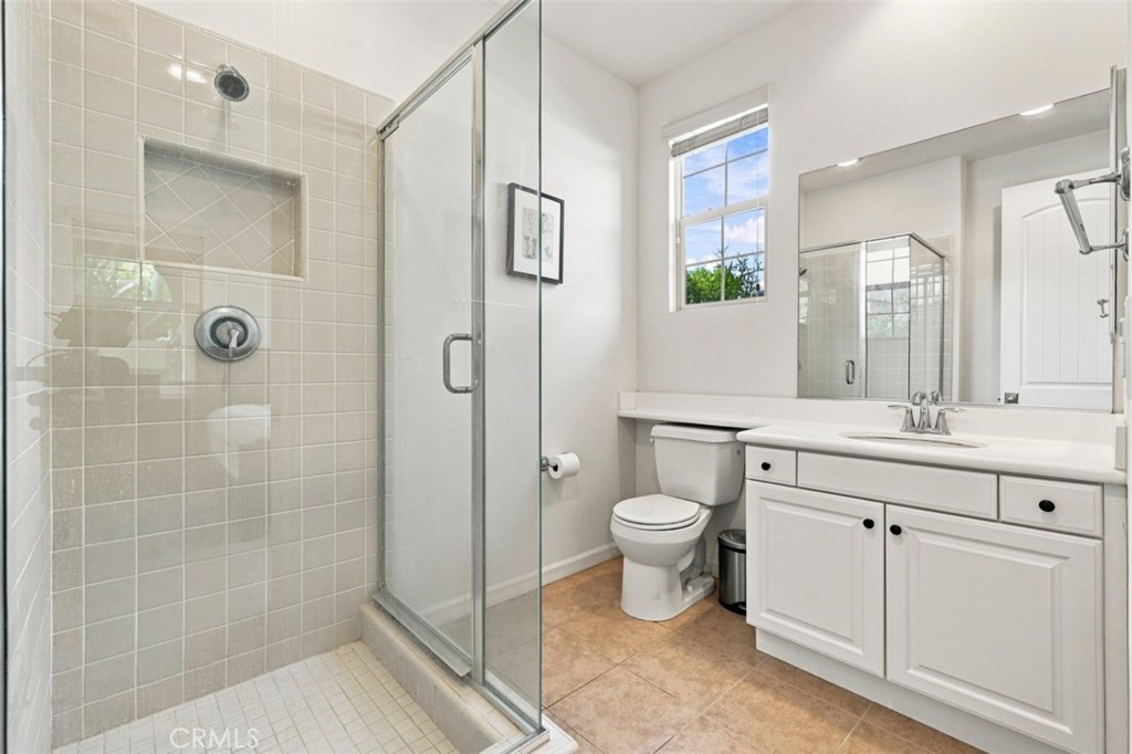 858 E Manresa Property Photo 20
