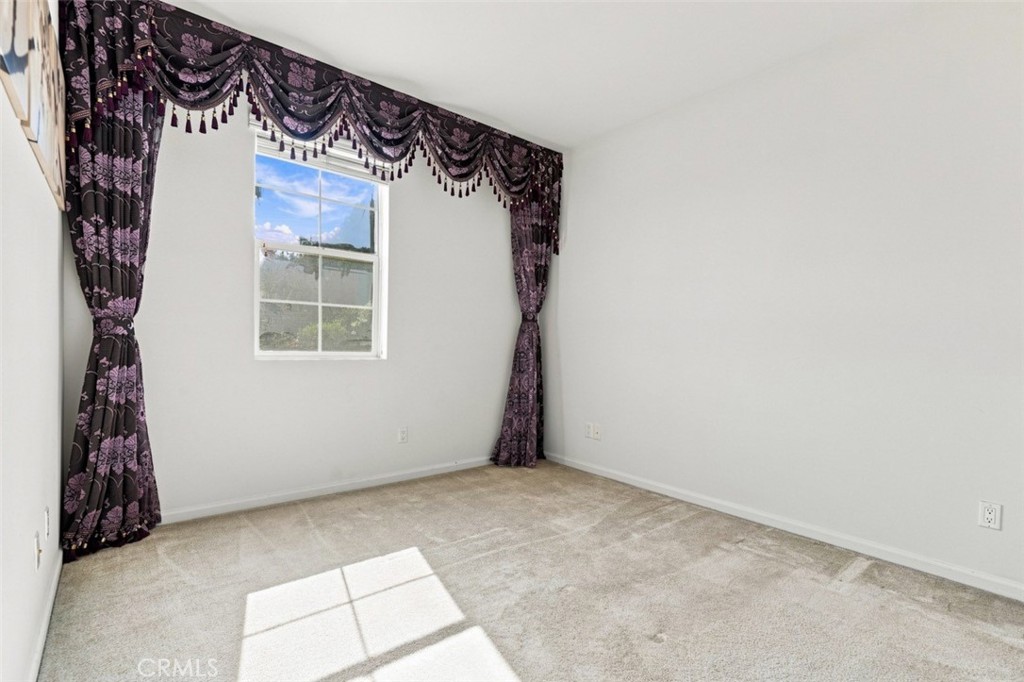 858 E Manresa Property Photo 35