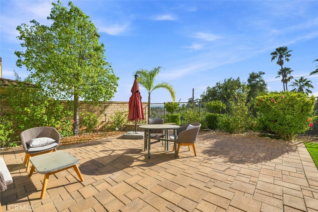 858 E Manresa Property Photo 45