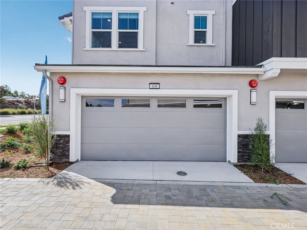 608 Lotus Drive Property Photo 1