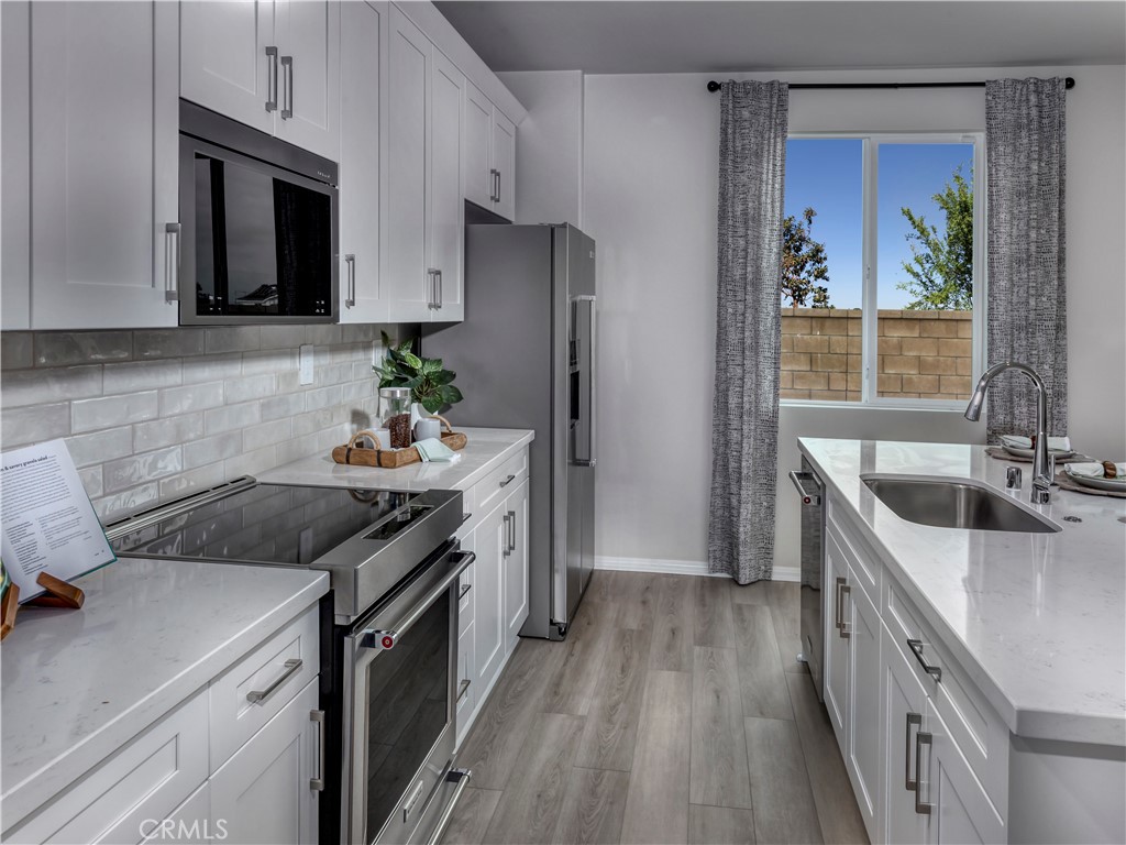 2038 Grapefruit Street Property Photo 4