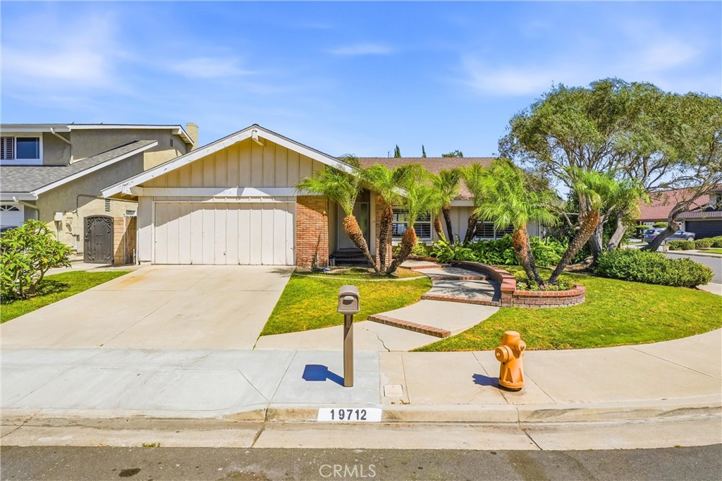 19712 Sacramento Property Photo 1