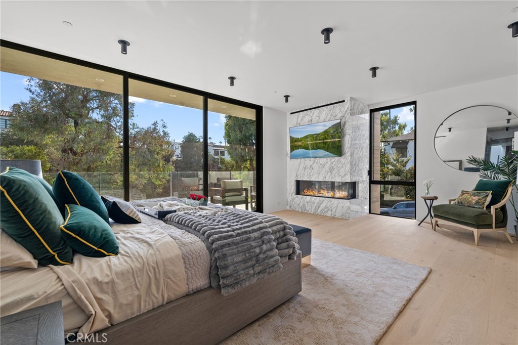 400 Heliotrope Property Photo 31