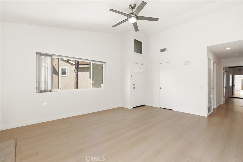549 N Springbrook N Property Photo 12