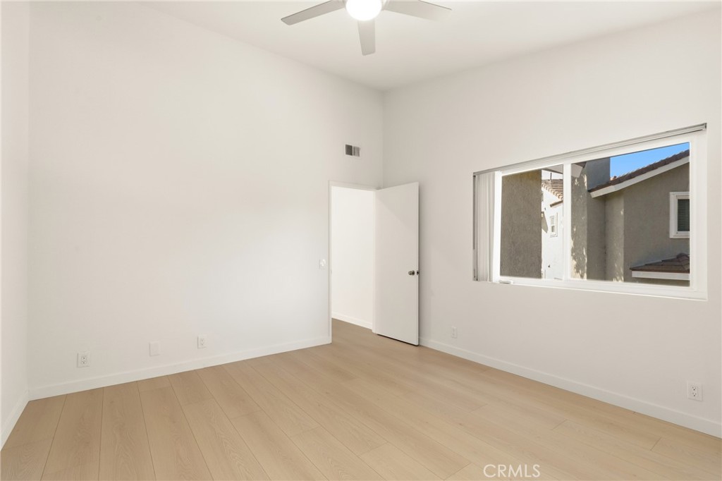 549 N Springbrook N Property Photo 13