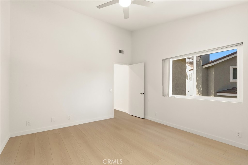 549 N Springbrook N Property Photo 13