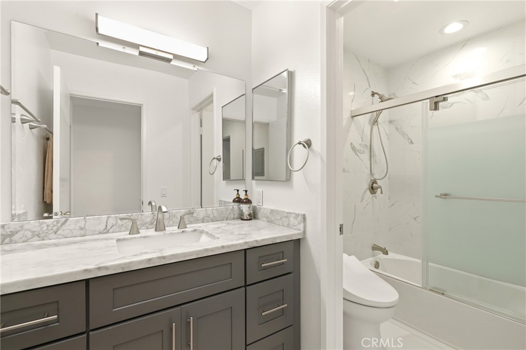 549 N Springbrook N Property Photo 19