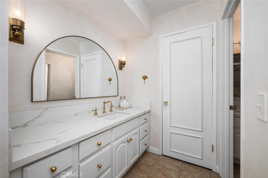 10942 Pebble Court Property Photo 14
