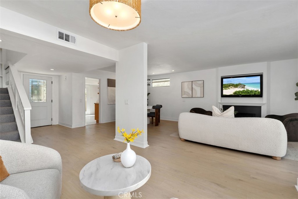 28182 Carpenteria Court Property Photo 14