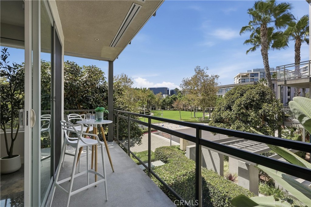 43 Gramercy Property Photo 9