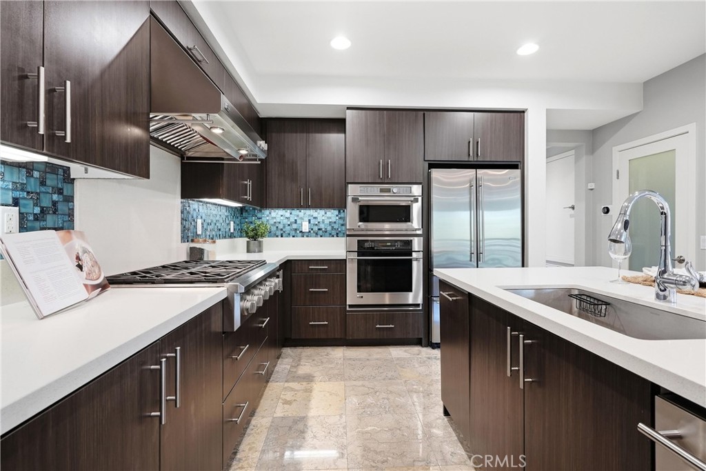 43 Gramercy Property Photo 17