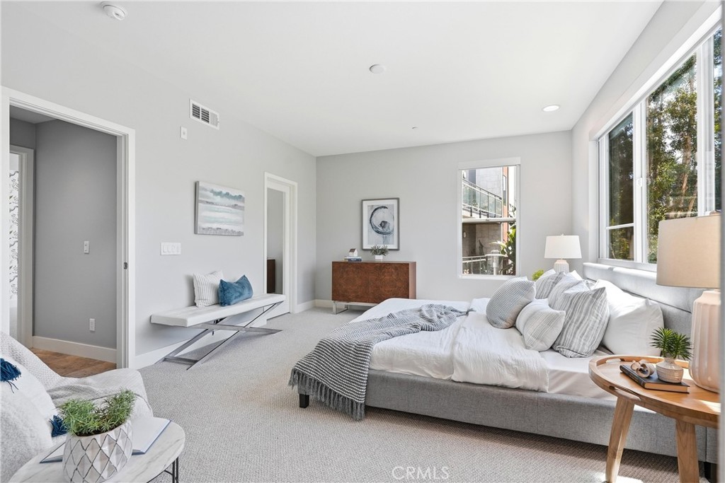 43 Gramercy Property Photo 26