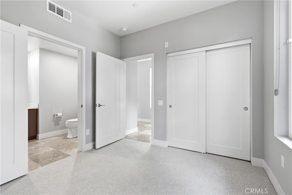 43 Gramercy Property Photo 33