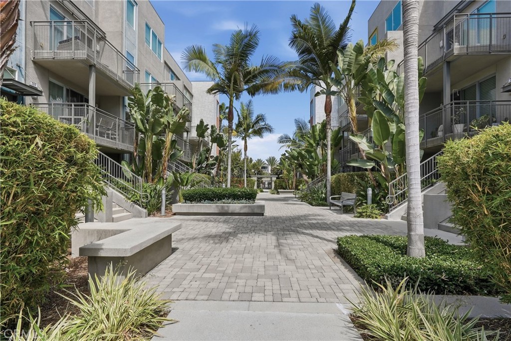 43 Gramercy Property Photo 53