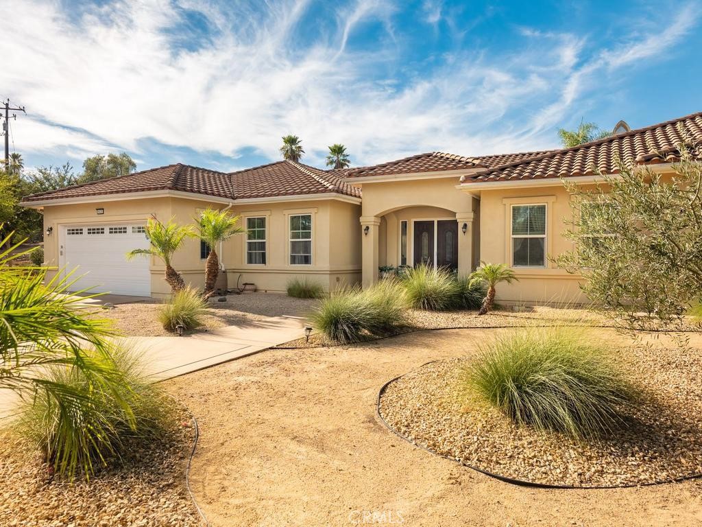 9430 W Lilac Property Photo 4